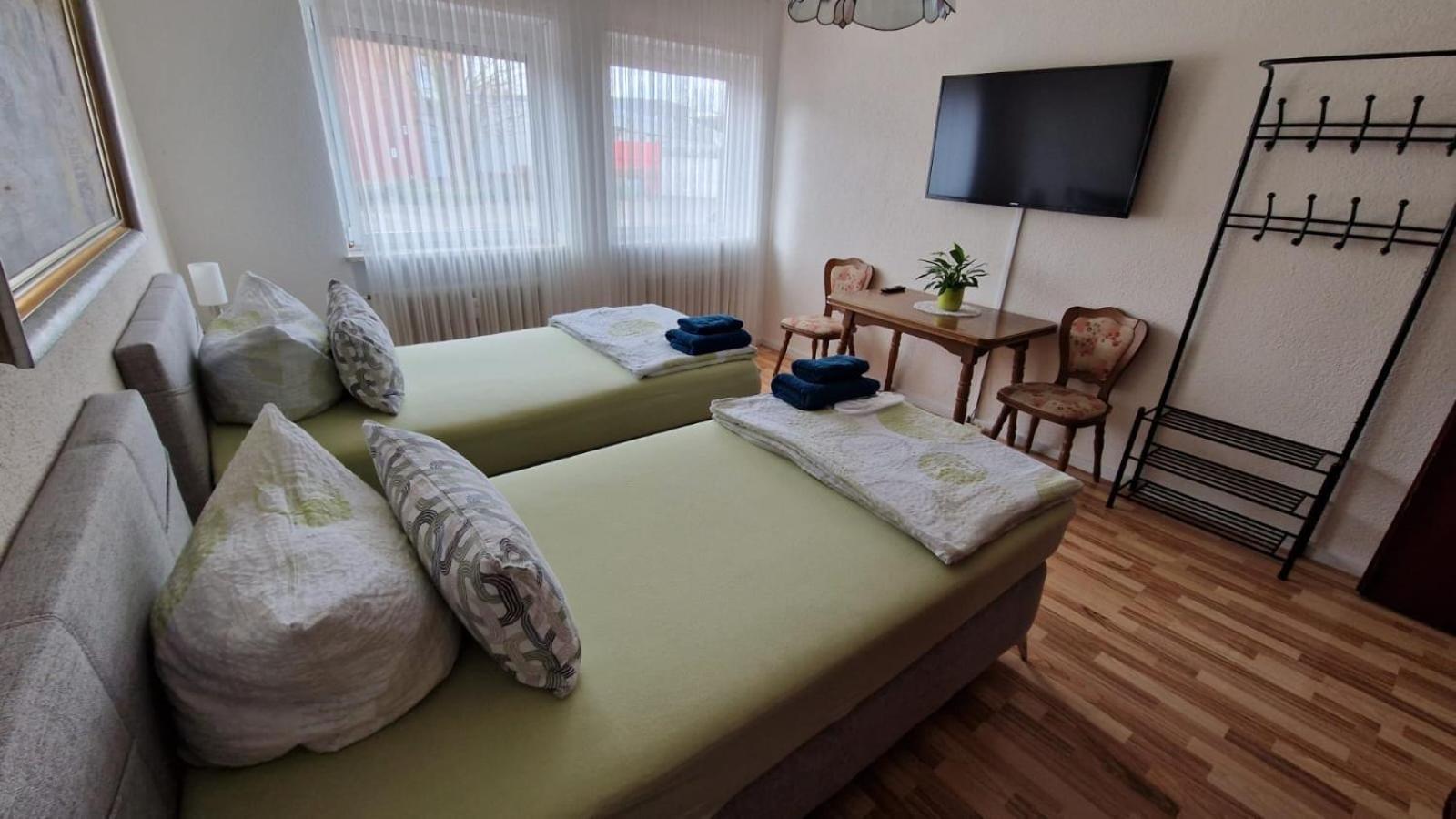 Ferienwohnung - Am Stadtgarten Saarlouis Bagian luar foto
